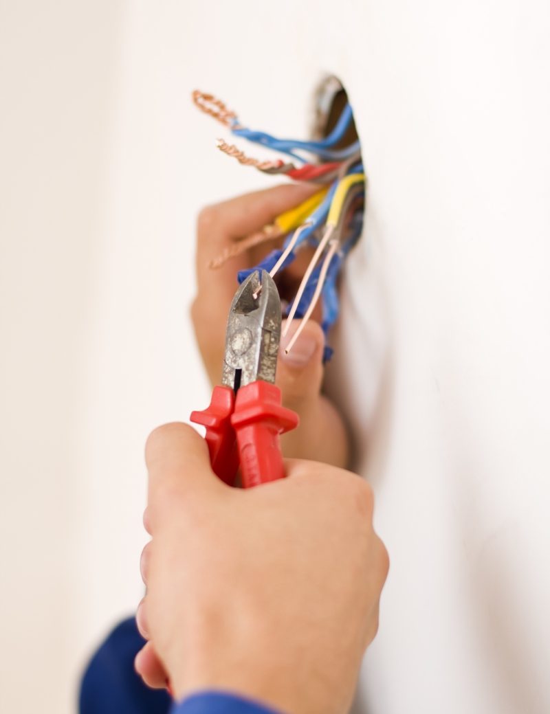 Electricians Staines-upon-Thames, Egham Hythe, TW18
